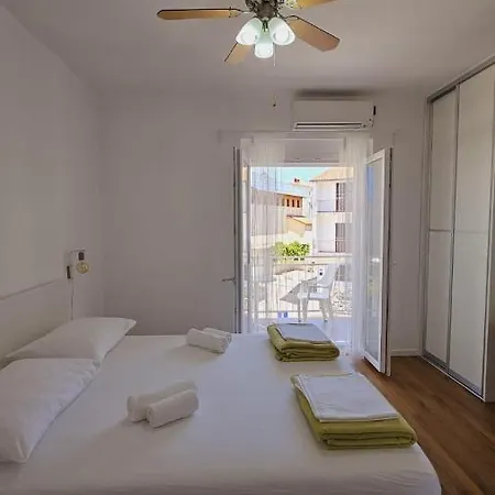 Vinko Guest house Primosten